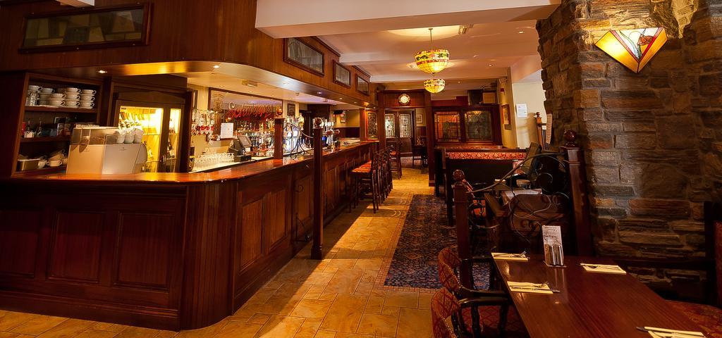 Corr'S Corner Hotel Нютънаби Екстериор снимка