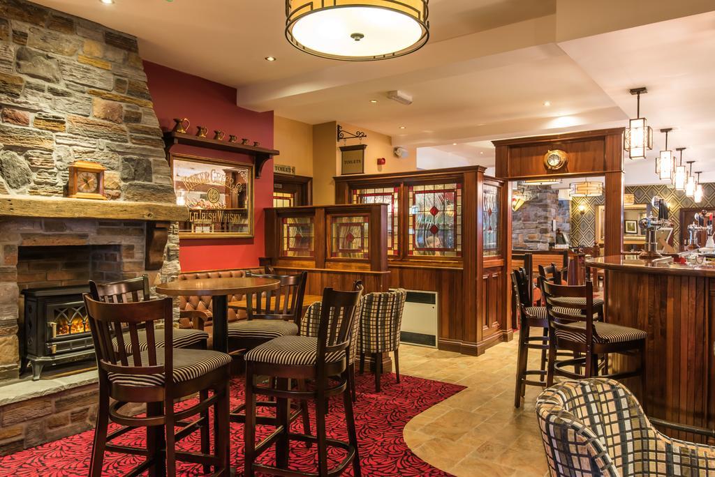 Corr'S Corner Hotel Нютънаби Екстериор снимка